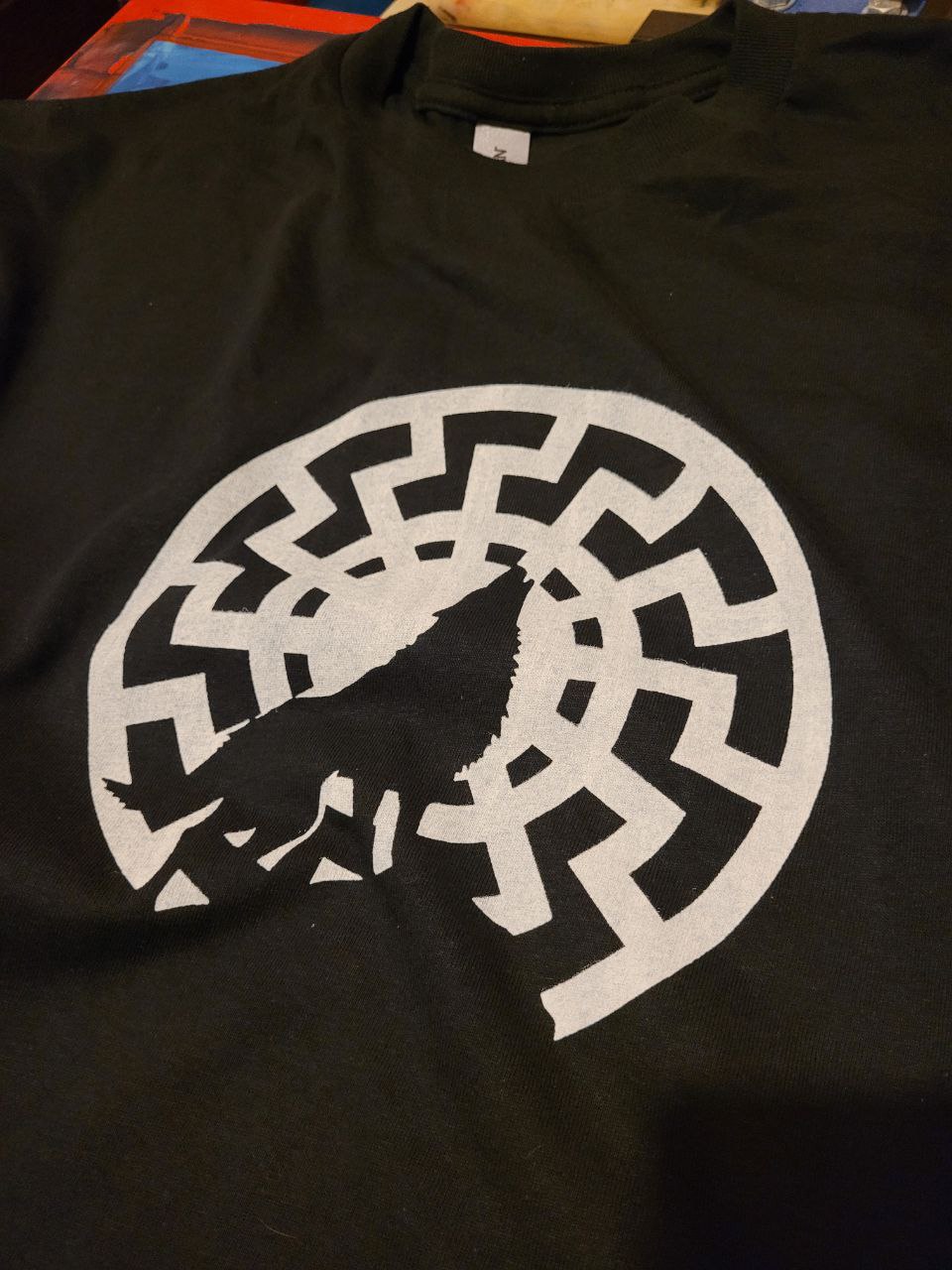 Sonnenrad Wolf t-shirt